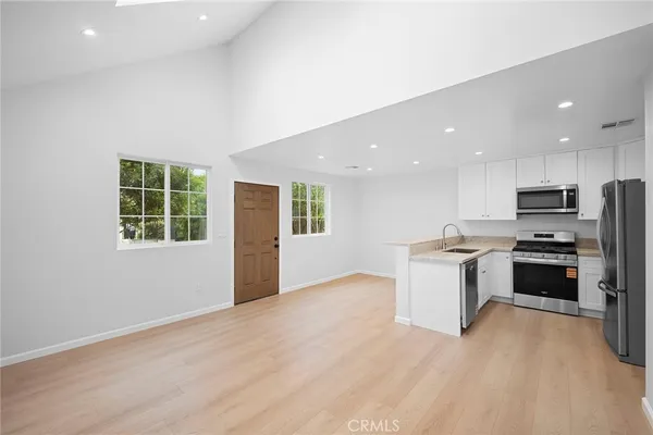$2,700 | 3505 Rosemary Avenue, Unit A, Glendale, CA 91208