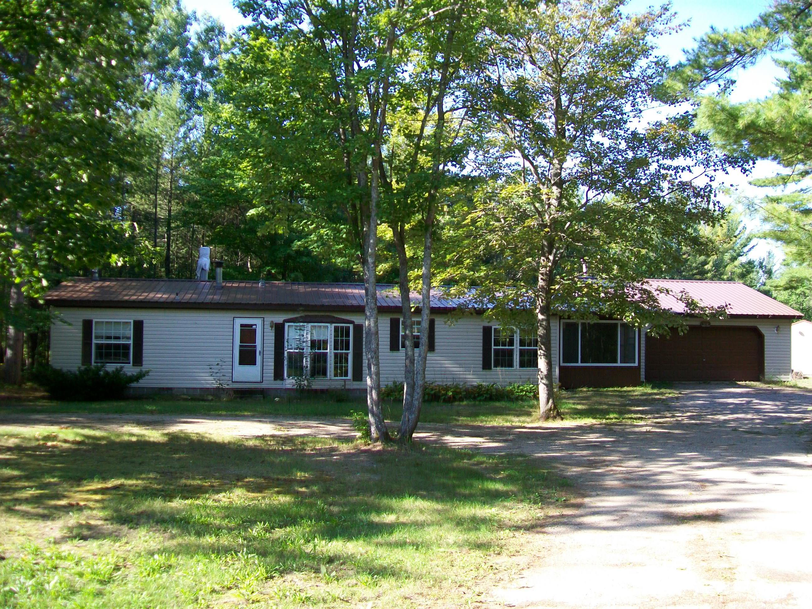 10475 Upper Mograin Road Cheboygan, MI 49721 - Photo 1 of 39 Gallery Image 1