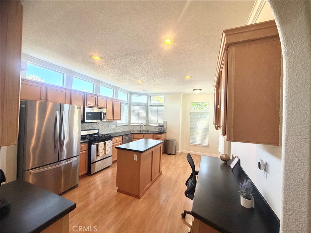 1550 Rimpau, Unit 162 Corona, CA 92881 - Photo 2 of 20 Gallery Image 2