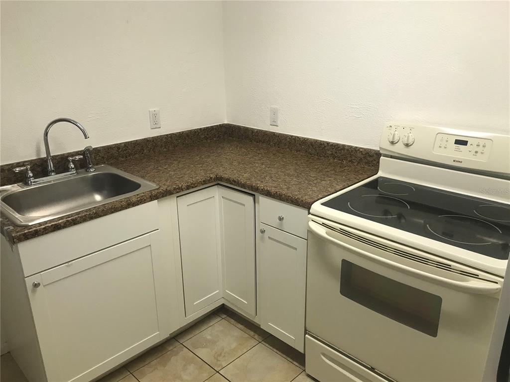 3943 Freedom Avenue, Unit 2 Sarasota, FL 34231 - Photo 8 of 15