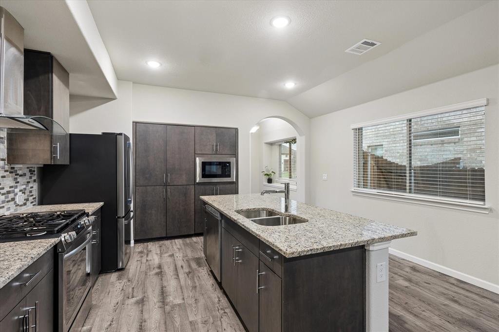 4425 Ridgehurst Lane Crowley, TX 76036 - Photo 12 of 25