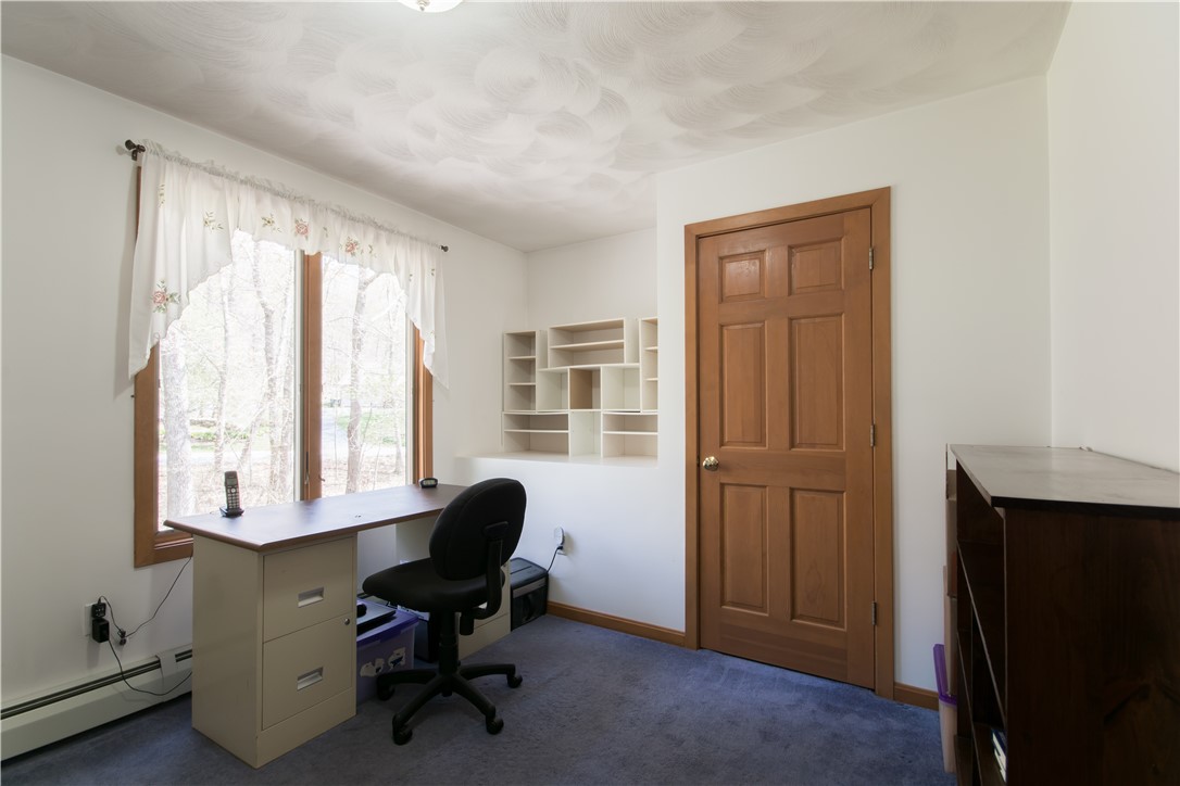 793 Hammet Road Coventry, RI 02816 - Photo 27 of 40