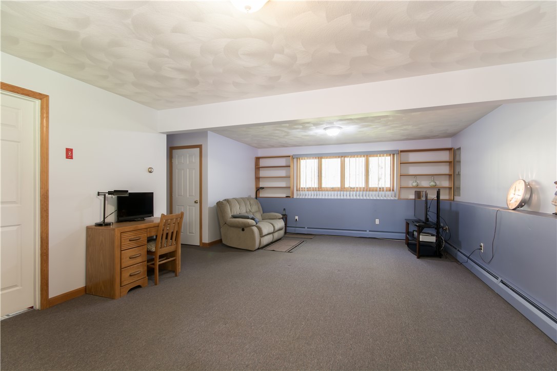 793 Hammet Road Coventry, RI 02816 - Photo 31 of 40