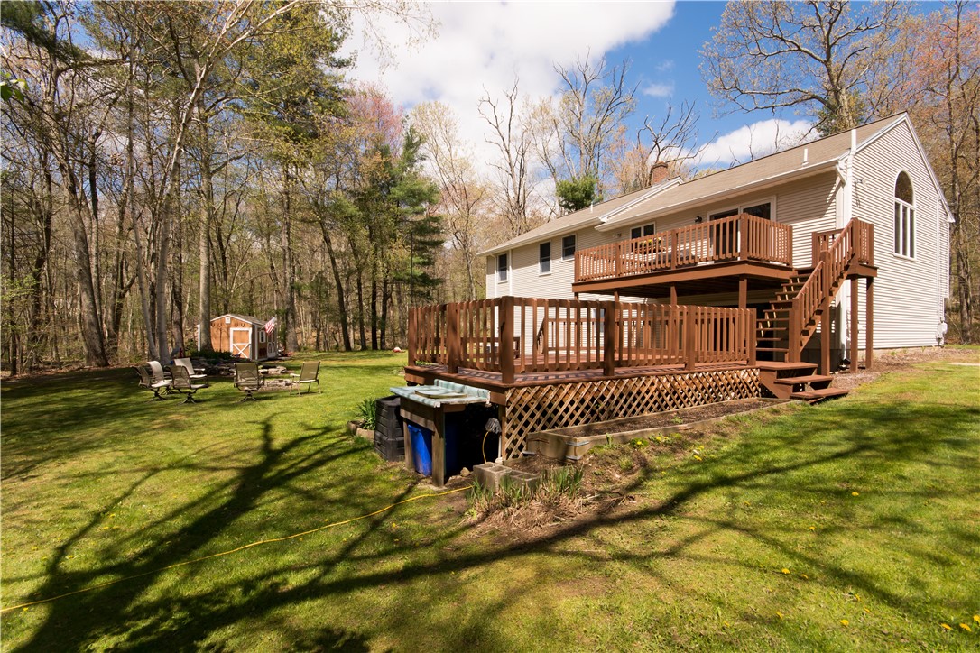 793 Hammet Road Coventry, RI 02816 - Photo 4 of 40