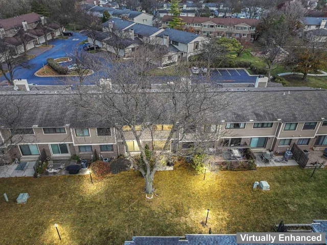 $390,000 | 430 Swan Court, Deerfield, IL 60015