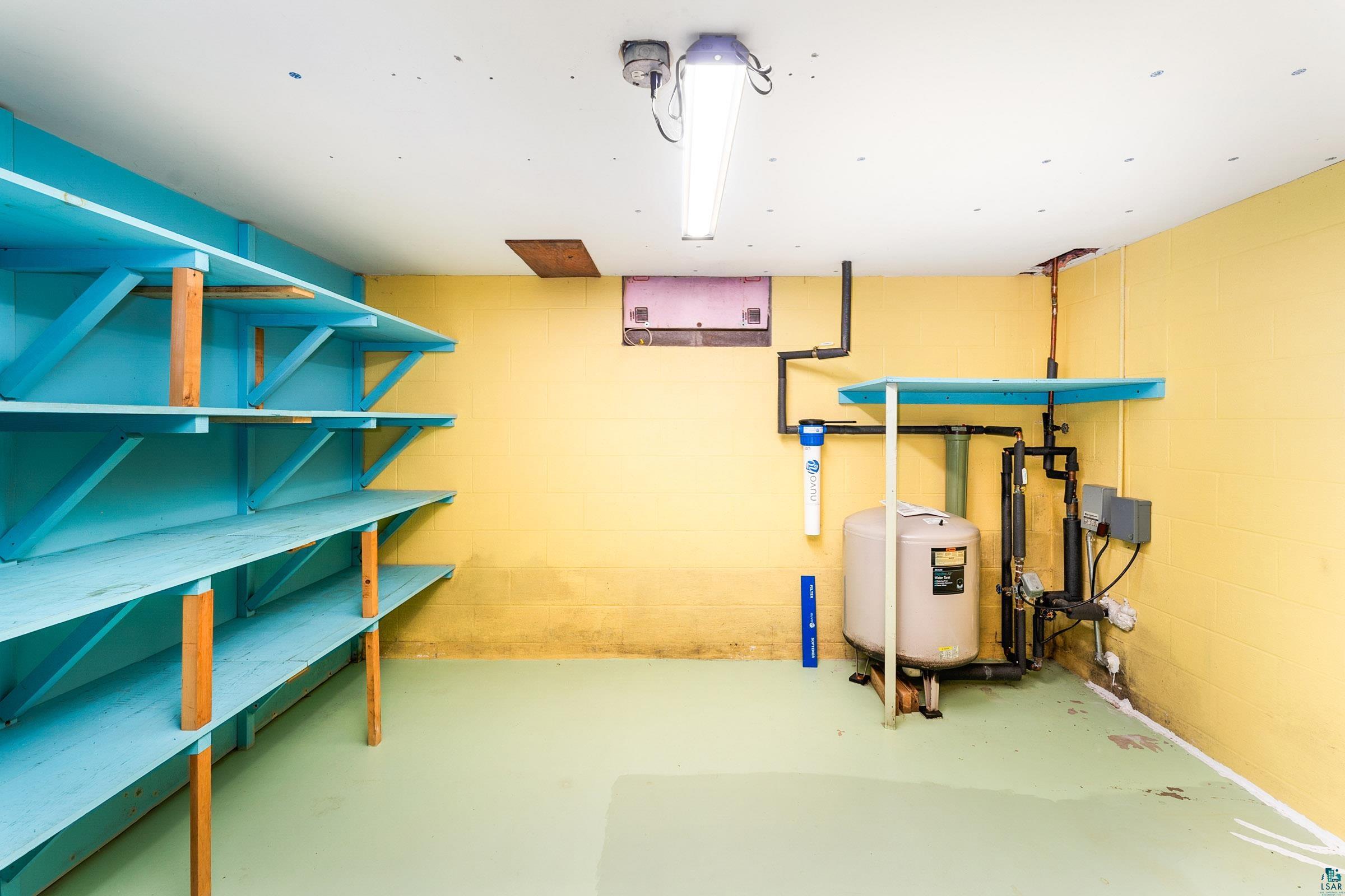 5426 Samuelson Road Duluth, MN 55811 - Photo 23 of 41 Storage