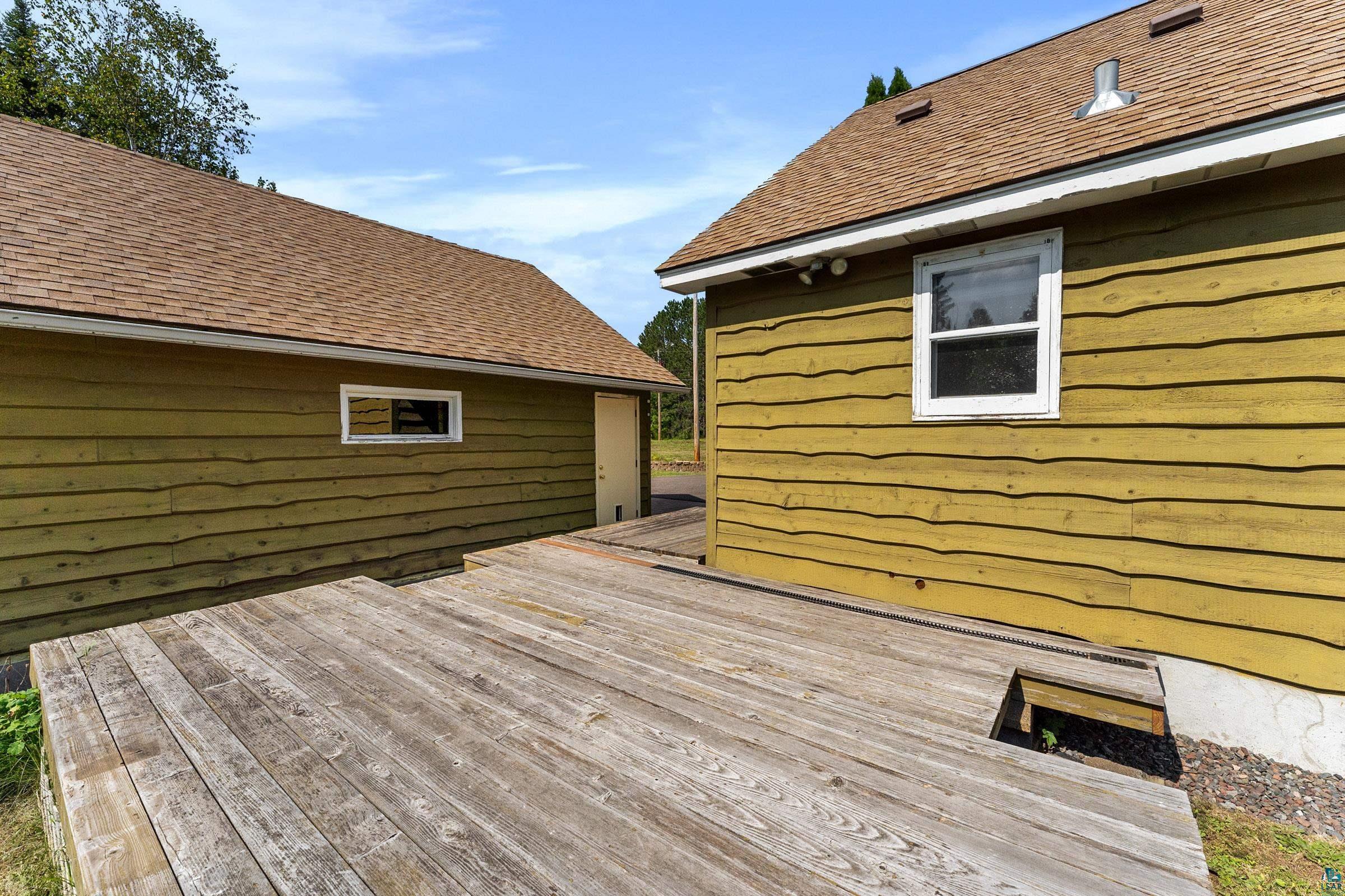 5426 Samuelson Road Duluth, MN 55811 - Photo 36 of 41 Back Deck