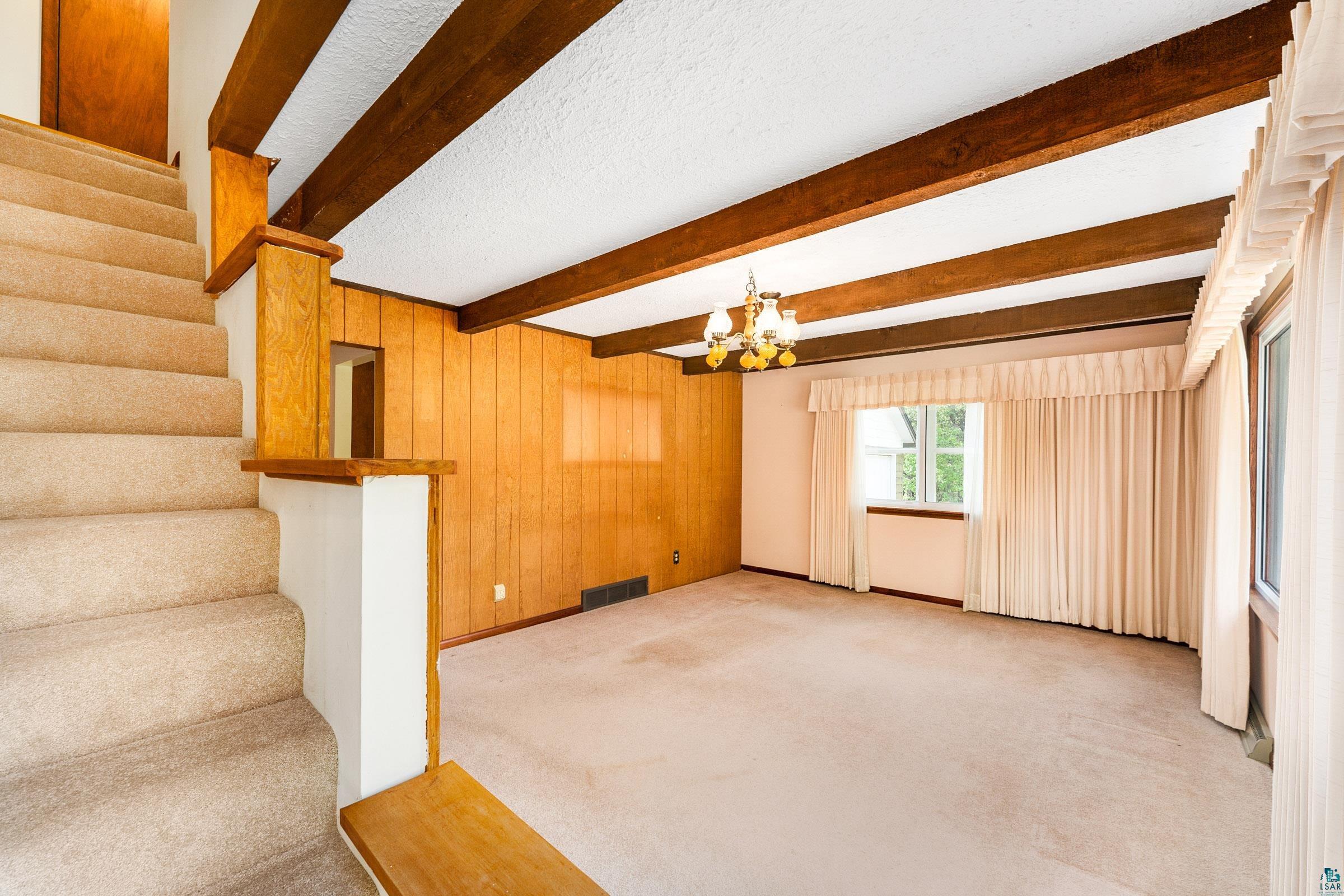 5426 Samuelson Road Duluth, MN 55811 - Photo 4 of 41 A peek in from the Entry
