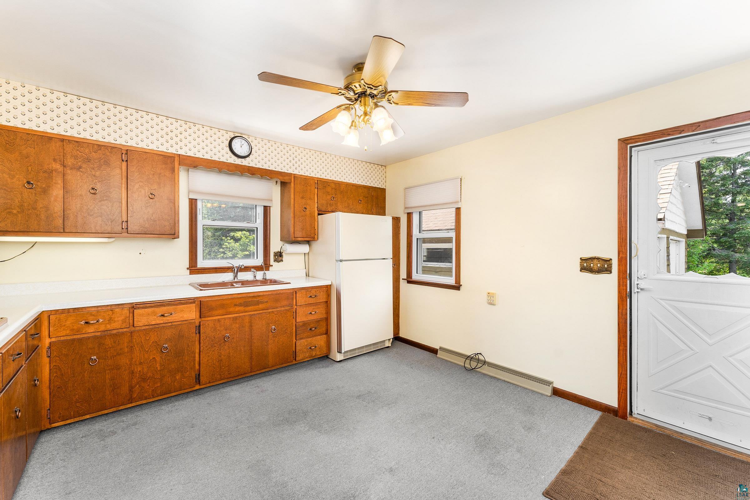 5426 Samuelson Road Duluth, MN 55811 - Photo 10 of 41 Kitchen w/Side Door