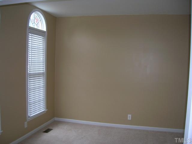 9 Summer Ridge Durham, NC 27712 - Photo 3 of 14 Gallery Image 3