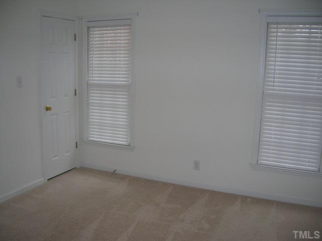 9 Summer Ridge Durham, NC 27712 - Photo 8 of 14 Gallery Image 8