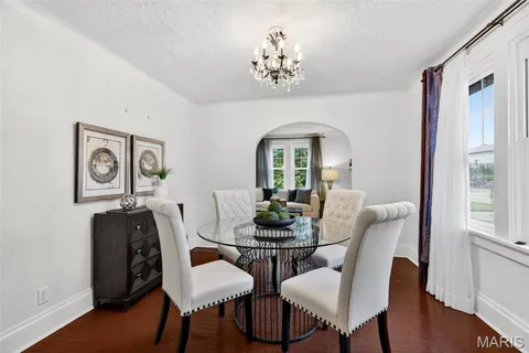 $259,900 | 2655 Louis Avenue, St. Louis, MO 63144