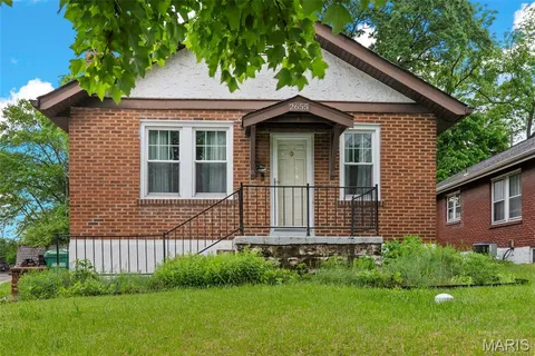 $259,900 | 2655 Louis Avenue, St. Louis, MO 63144