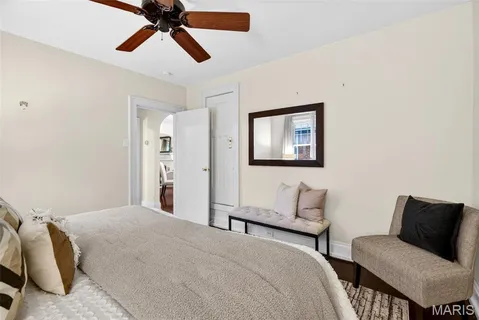 $259,900 | 2655 Louis Avenue, St. Louis, MO 63144