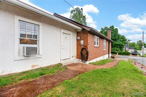 $259,900 | 2655 Louis Avenue, St. Louis, MO 63144