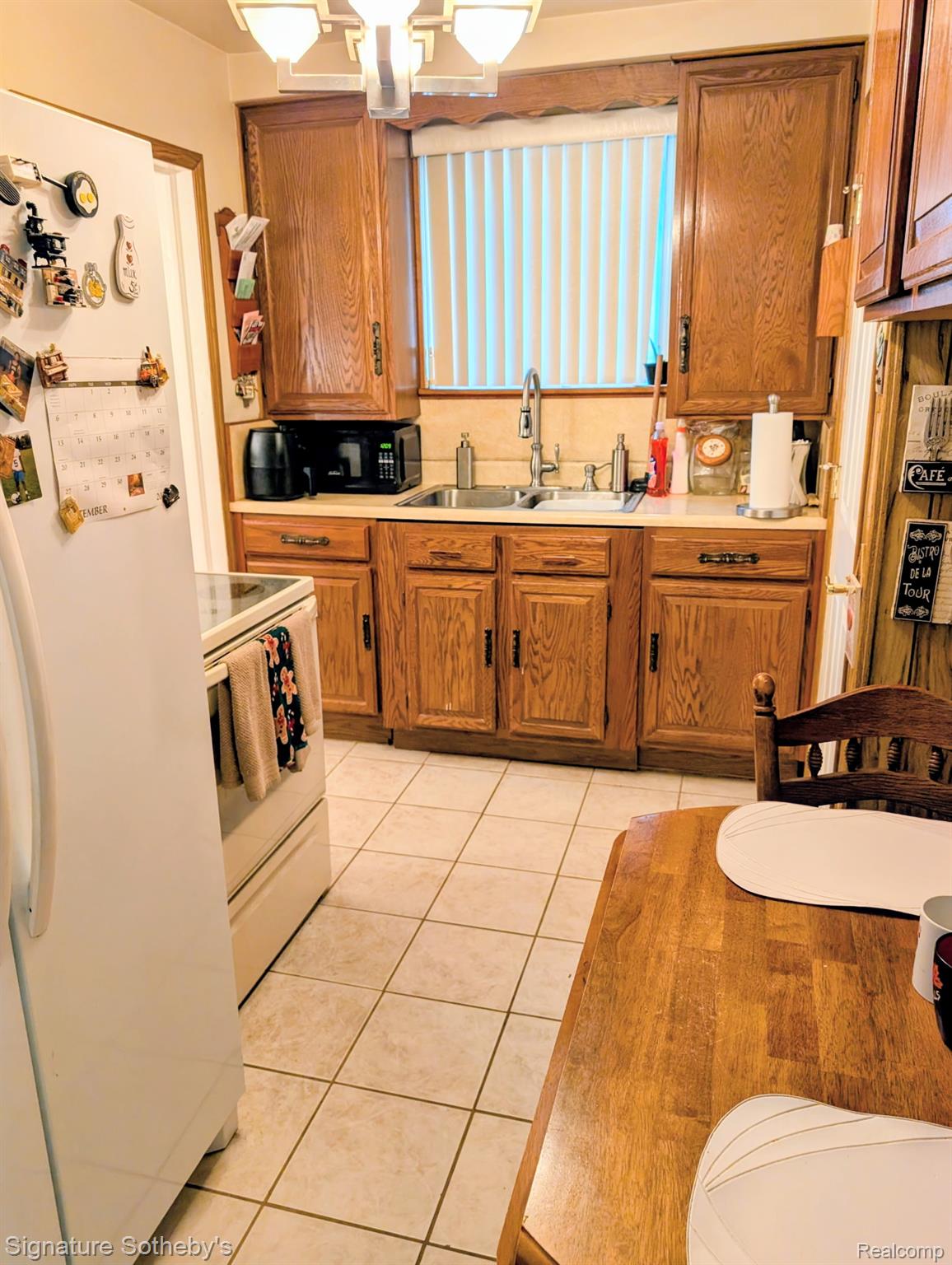 17268 Sunderland Road Detroit, MI 48219 - Photo 4 of 10 4.JPG