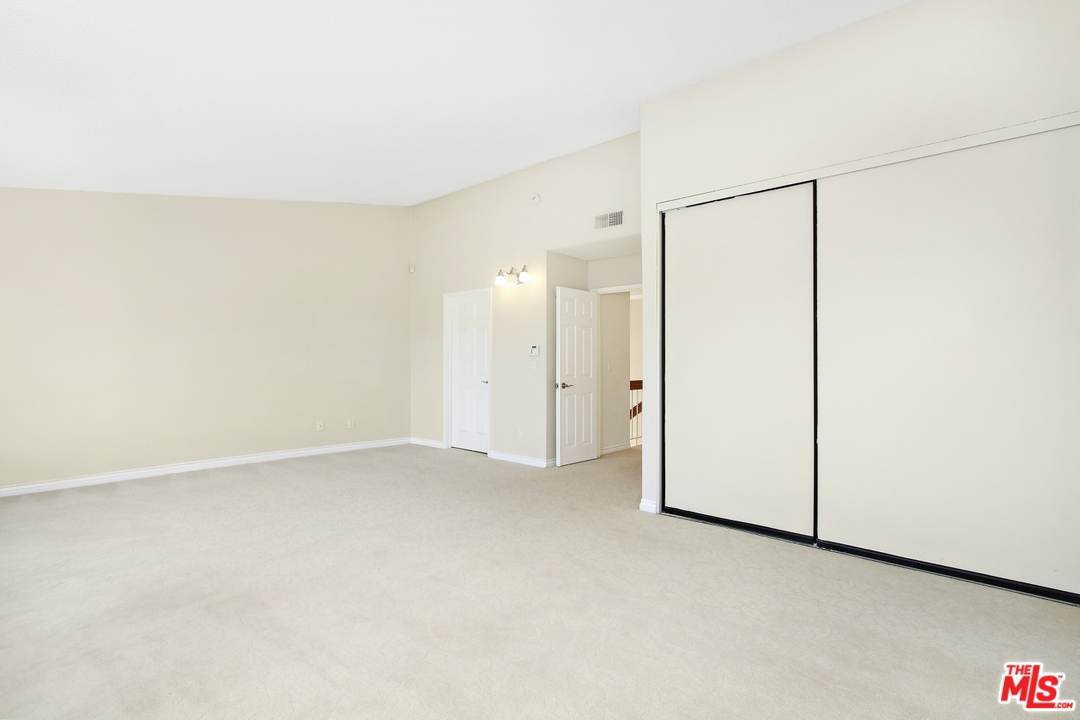 19726 Crystal Ridge Lane Porter Ranch, CA 91326 - Photo 15 of 25