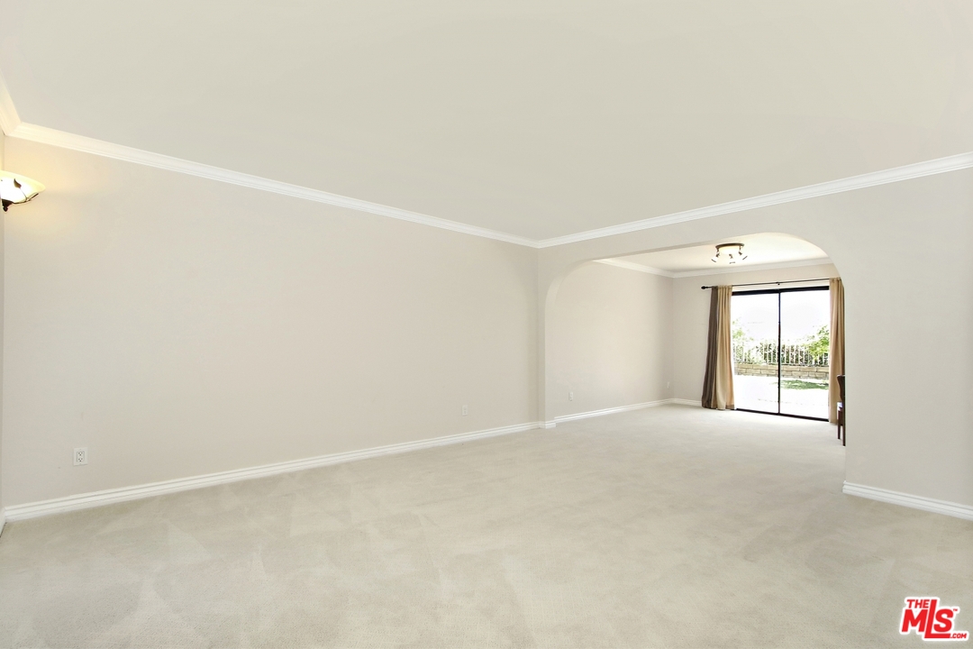 19726 Crystal Ridge Lane Porter Ranch, CA 91326 - Photo 4 of 25