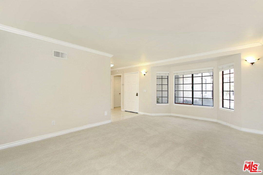 19726 Crystal Ridge Lane Porter Ranch, CA 91326 - Photo 5 of 25