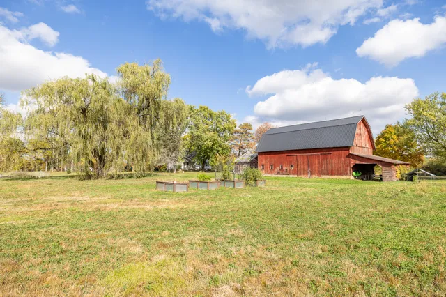 $429,000 | 4420 Bull Run Road, Gregory, MI 48137