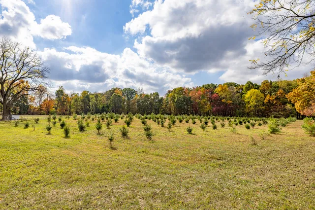 $429,000 | 4420 Bull Run Road, Gregory, MI 48137