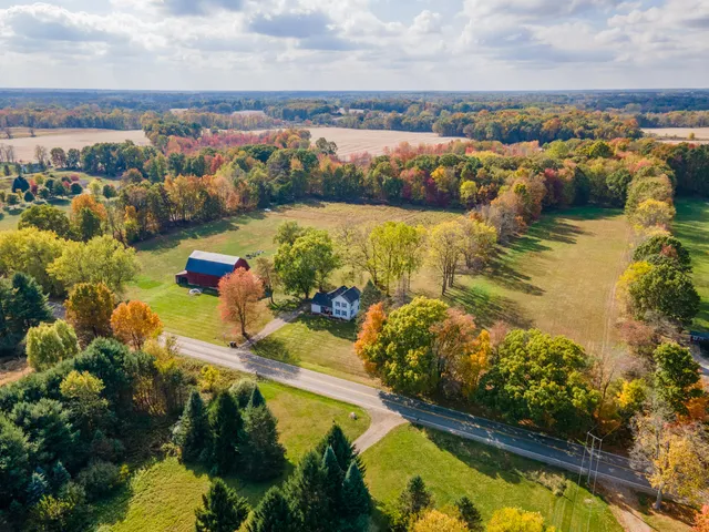 $429,000 | 4420 Bull Run Road, Gregory, MI 48137