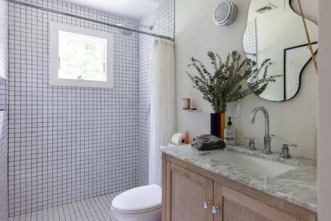 2347 Noyack Road, Sag Harbor, NY 11963