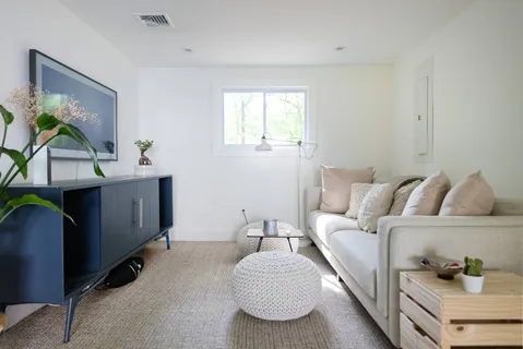 2347 Noyack Road, Sag Harbor, NY 11963