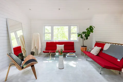 2347 Noyack Road, Sag Harbor, NY 11963