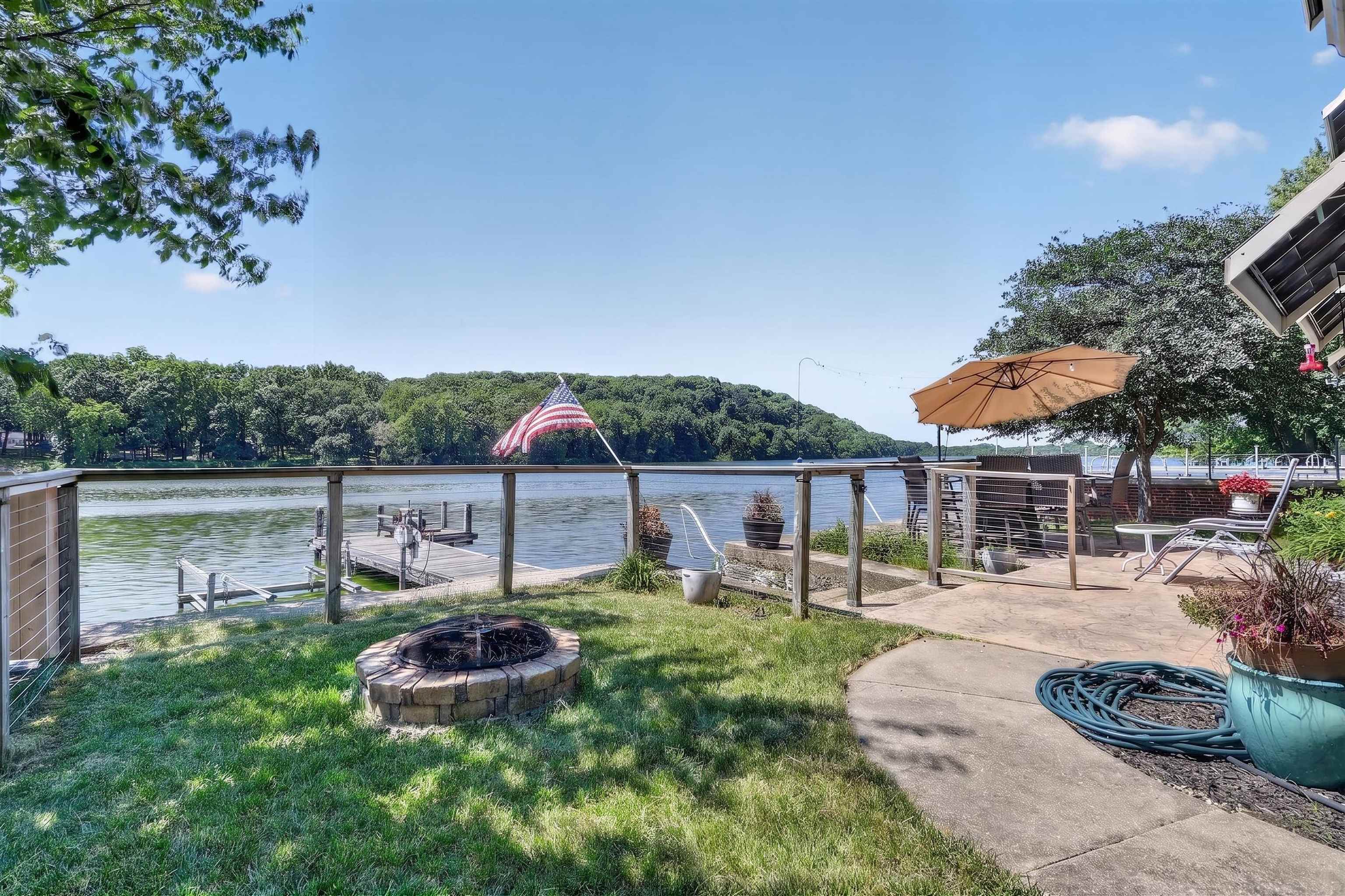 2870 South Riverside Drive Beloit, WI 53511 - Photo 2 of 75