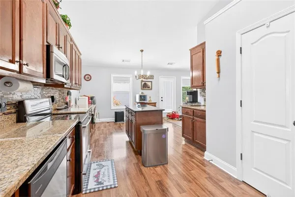 $400,000 | 1411 Silvergate Way, Winder, GA 30680