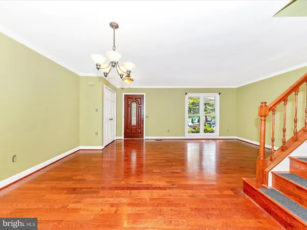 $2,900 | 314 Crescendo Way, Silver Spring, MD 20901