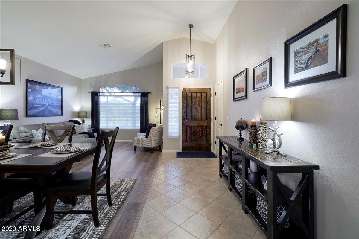 3408 East Clark Road Phoenix, AZ 85050 - Photo 16 of 34 View to foyer