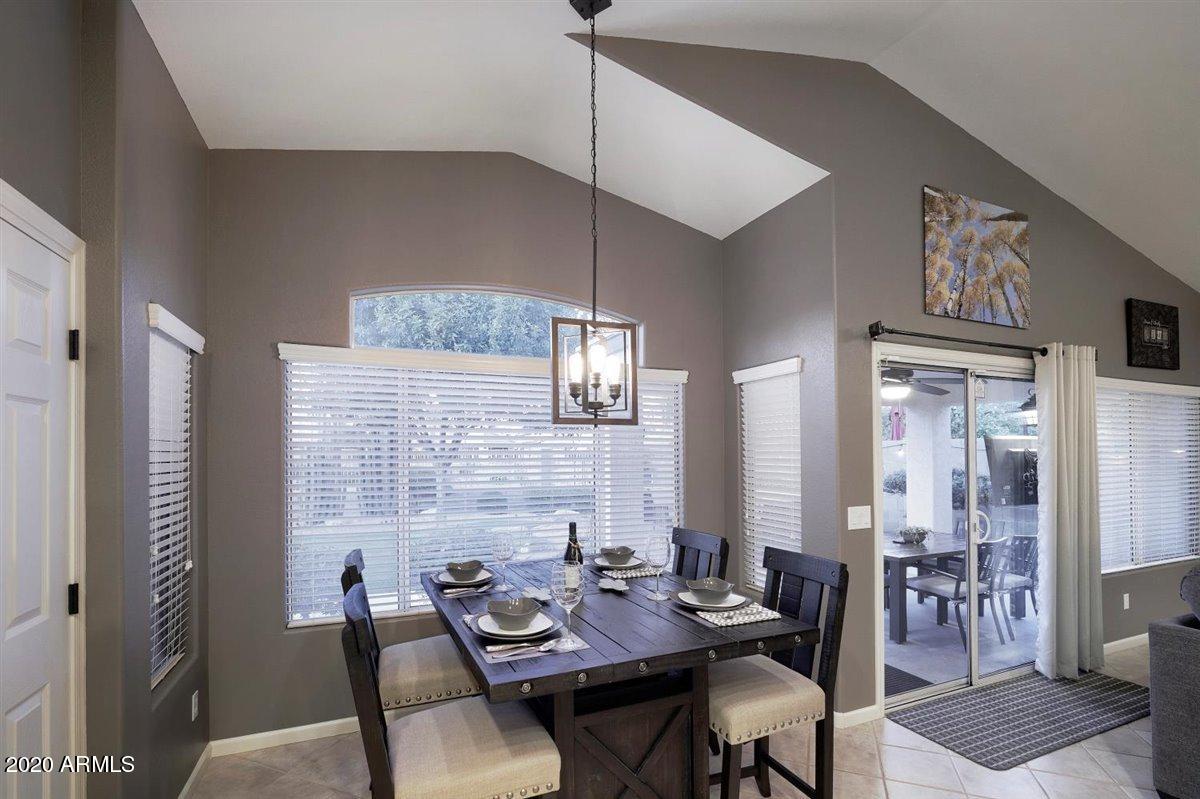 3408 East Clark Road Phoenix, AZ 85050 - Photo 17 of 34 Breakfast nook