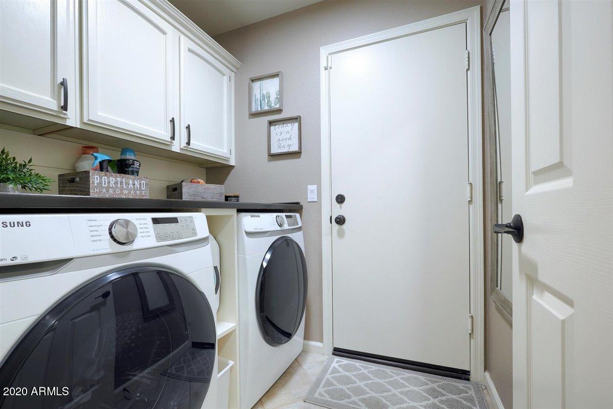 3408 East Clark Road Phoenix, AZ 85050 - Photo 26 of 34 Laundry room