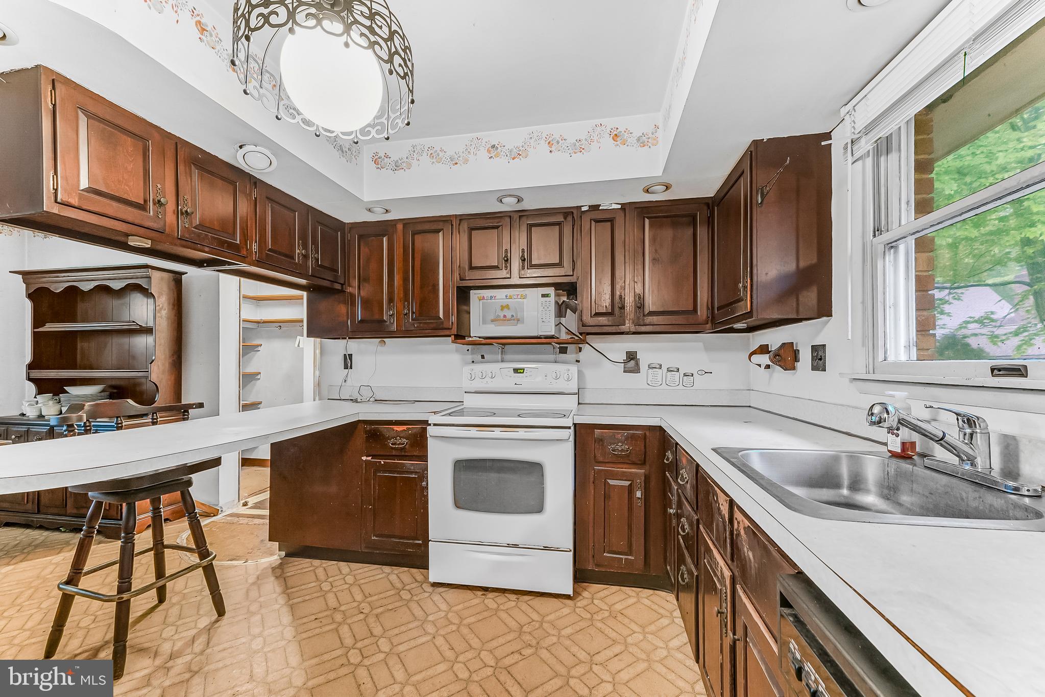 5540 Chelsea Road Upper Chichester, PA 19014 - Photo 6 of 31 Gallery Image 6