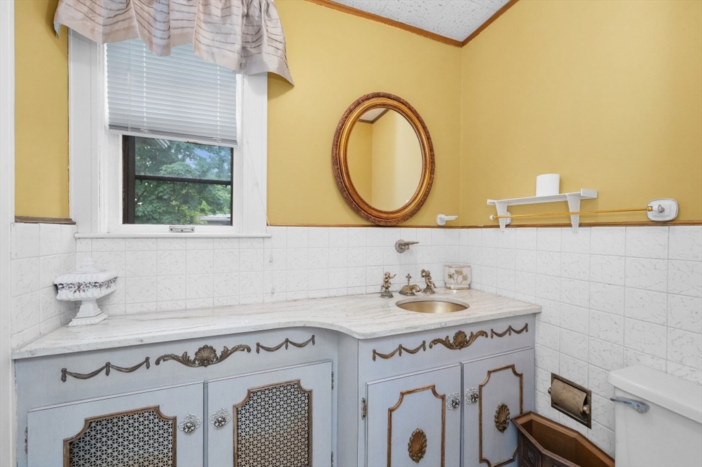 200 East Border Road Malden, MA 02148 - Photo 16 of 29