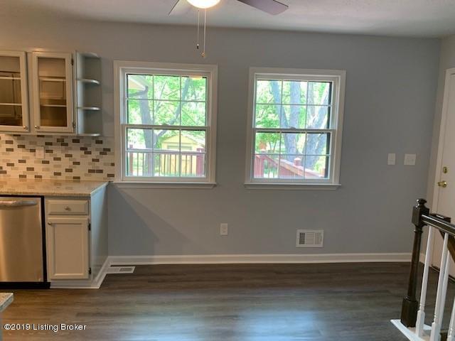 6706 El Rancho Road Louisville, KY 40291 - Photo 26 of 41 Kitchen5