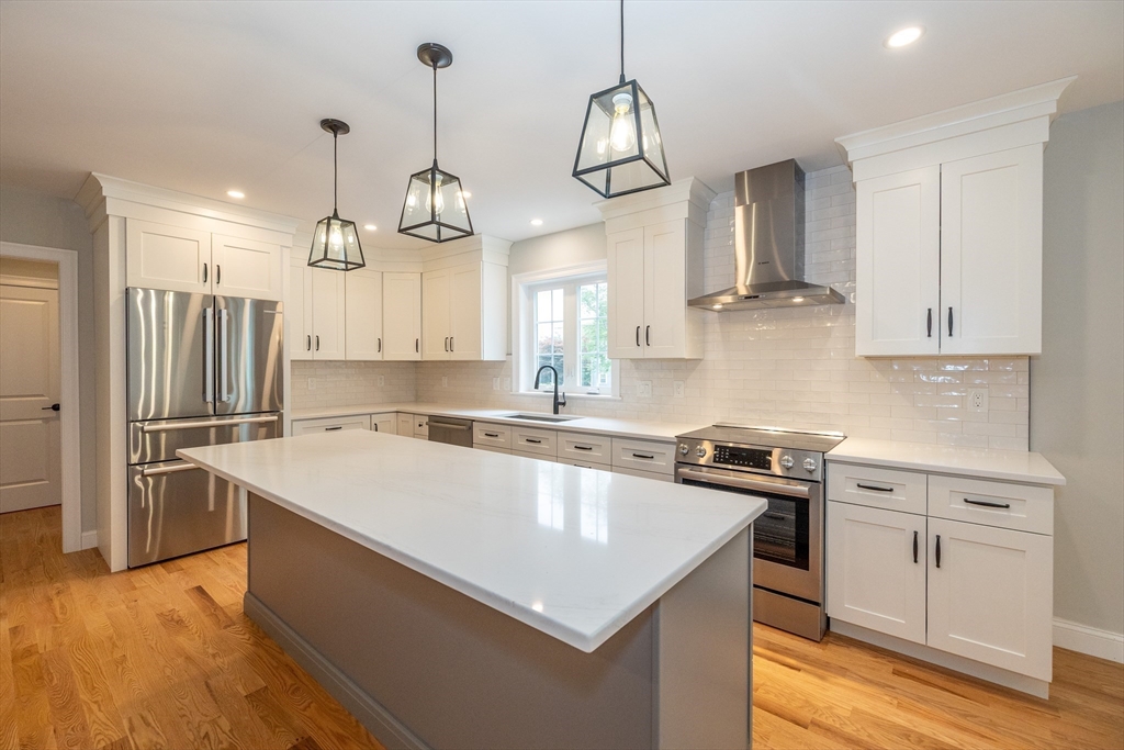 34 Torre Street Reading, MA 01867 - Photo 3 of 40 Gallery Image 3