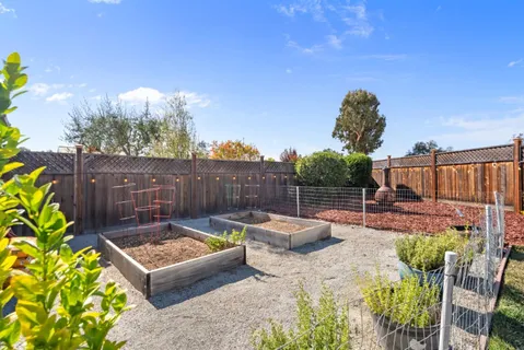 $889,000 | 60 Dots Circle, Hollister, CA 95023