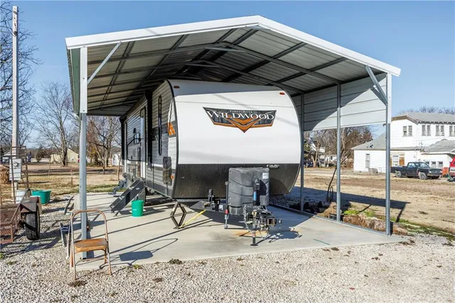 $125,000 | 619 North 6th Street, Fredonia, KS 66736