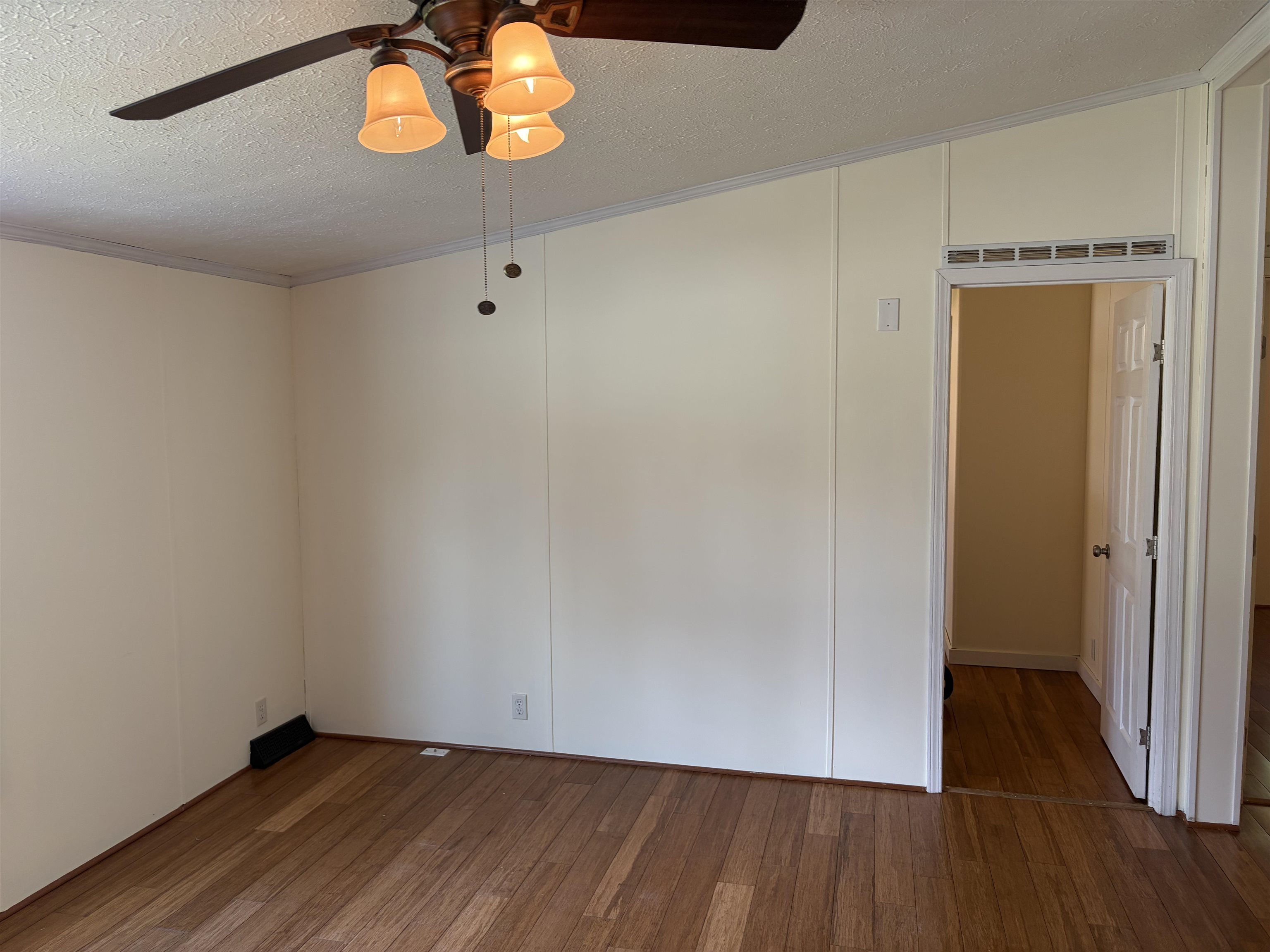 10 Eric Avenue Nashua, NH 03062 - Photo 9 of 21