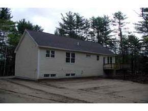 88 Lawrence Road Merrimack, NH 03054 - Photo 2 of 4