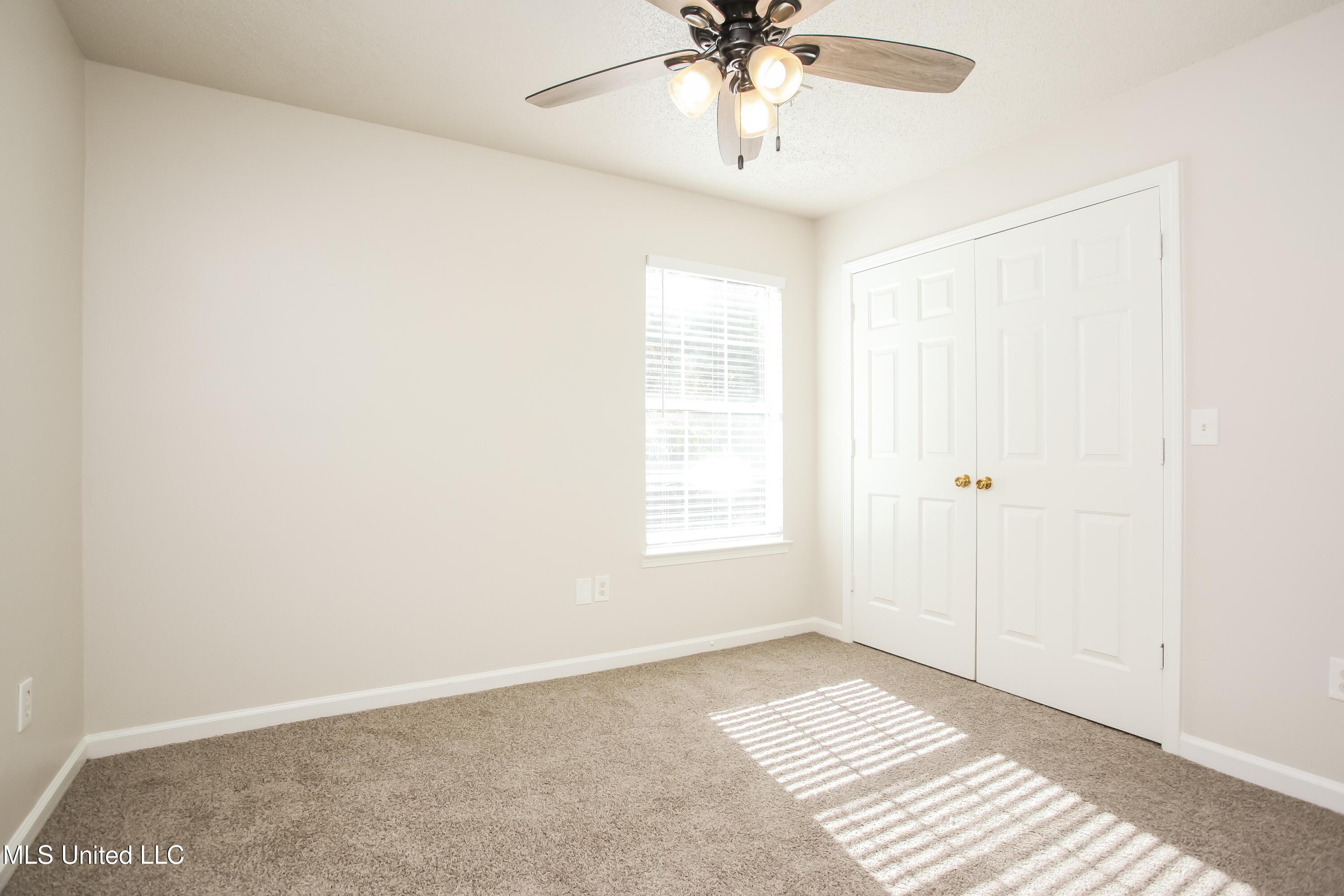 6181 Liberty Estates Drive Walls, MS 38680 - Photo 12 of 15 013-photo-bedroom-14941754
