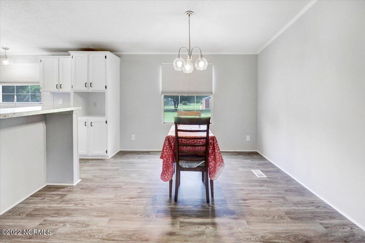 5385 Barber Road Seven Springs, NC 28578 - Photo 11 of 28 Dining