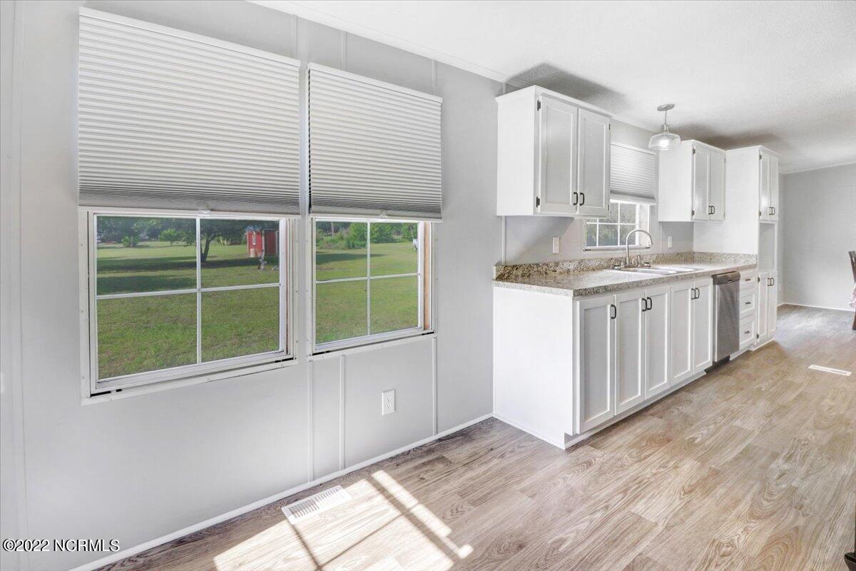 5385 Barber Road Seven Springs, NC 28578 - Photo 20 of 28 Kitchen