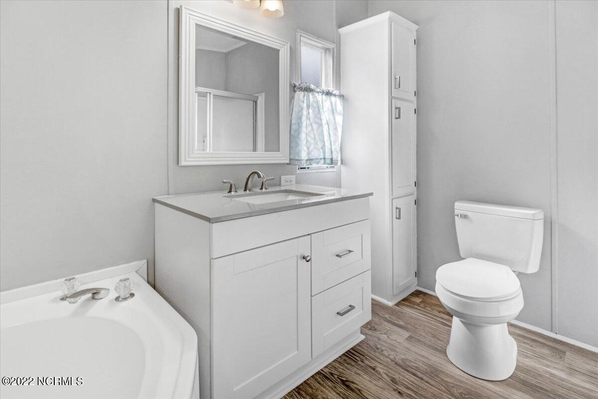5385 Barber Road Seven Springs, NC 28578 - Photo 10 of 28 Master Bath