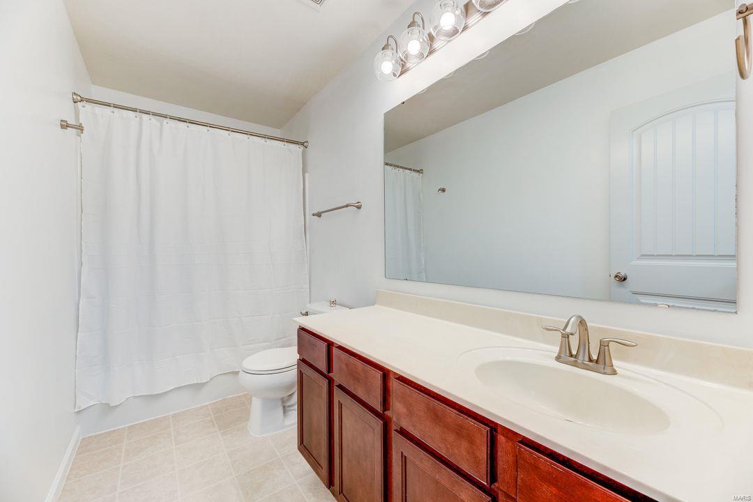 443 Maple Rise Path Chesterfield, MO 63005 - Photo 18 of 25 Gallery Image 18