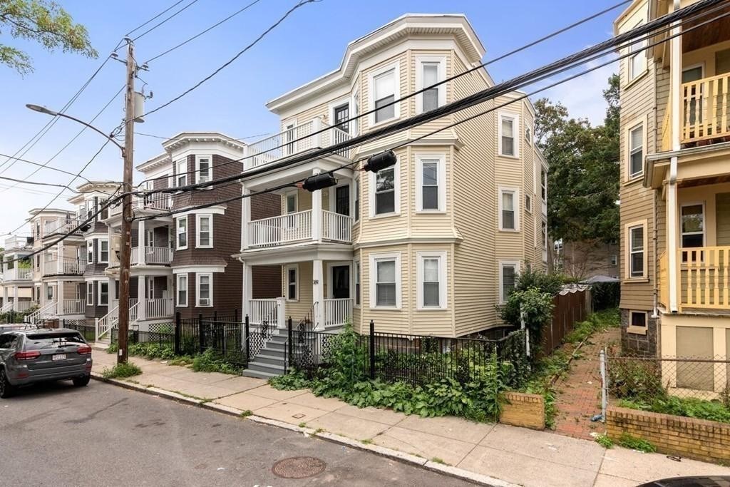 389 Centre Street, Unit 1 Boston, MA 02122 - Photo 6 of 7