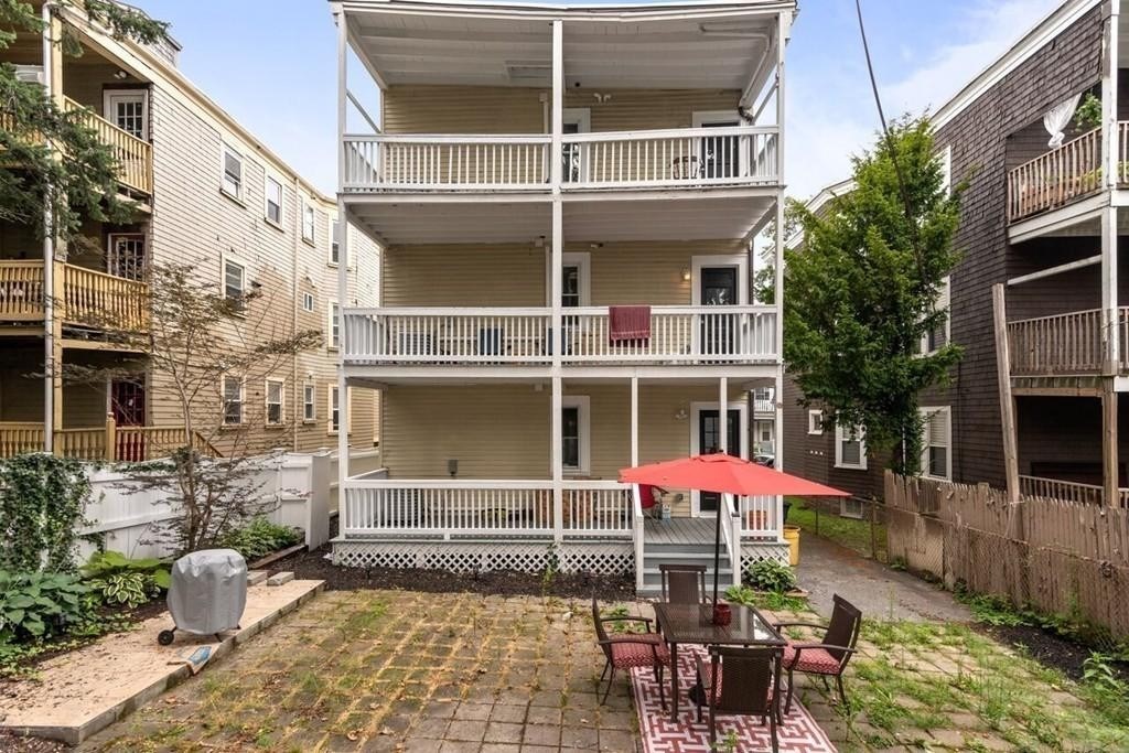 389 Centre Street, Unit 1 Boston, MA 02122 - Photo 7 of 7